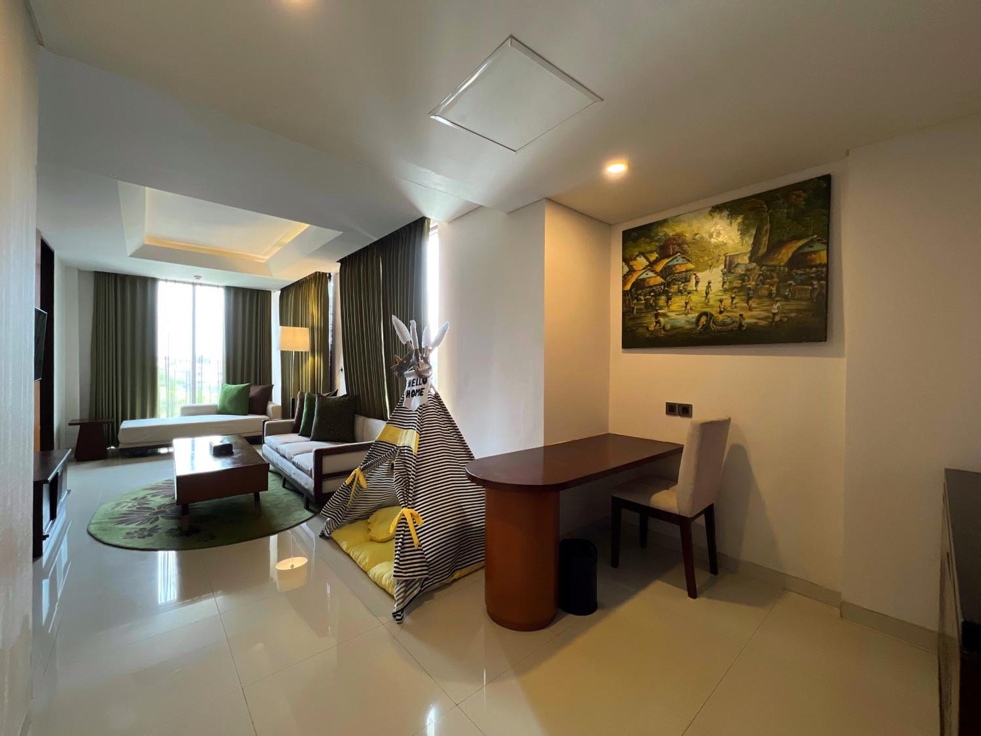 Golden Tulip Jineng Resort Bali Kuta Lombok Exteriör bild